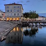 Mit Blick Auf Den Maggiore By Interhome *